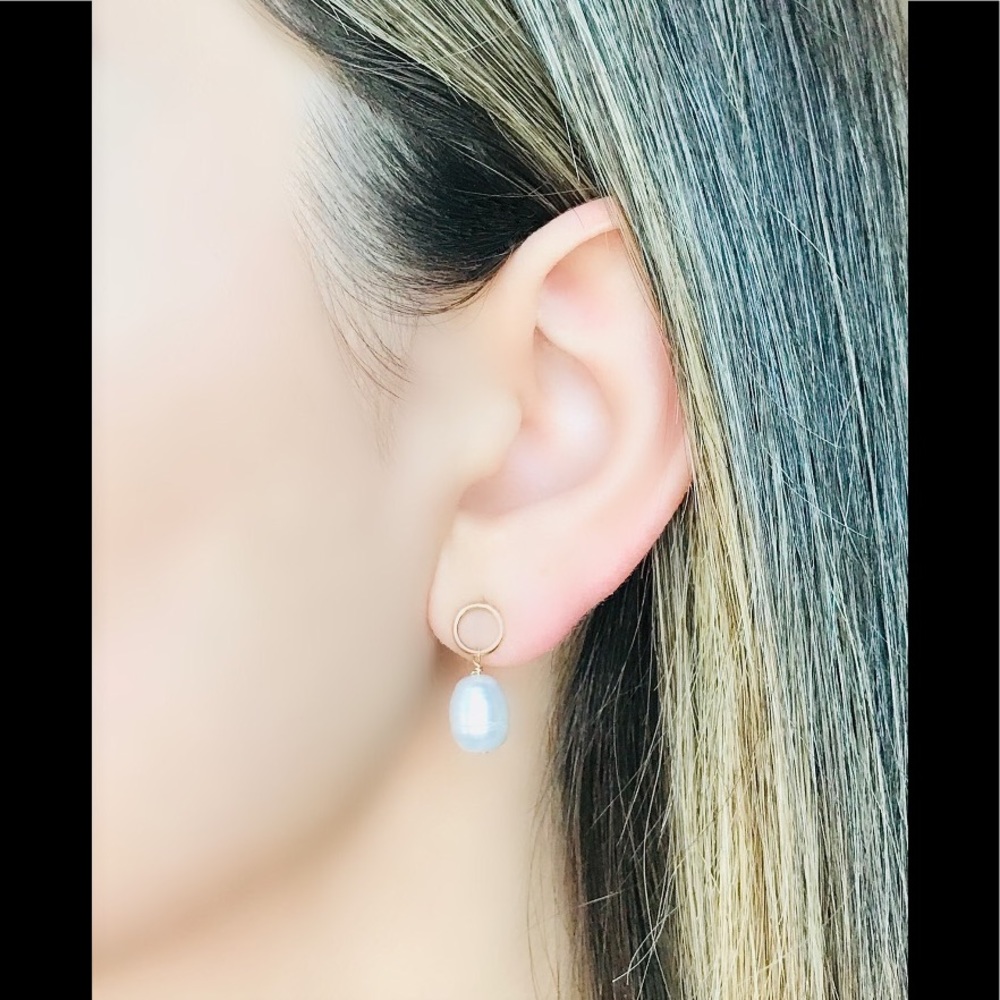 14K circle studs with pearls